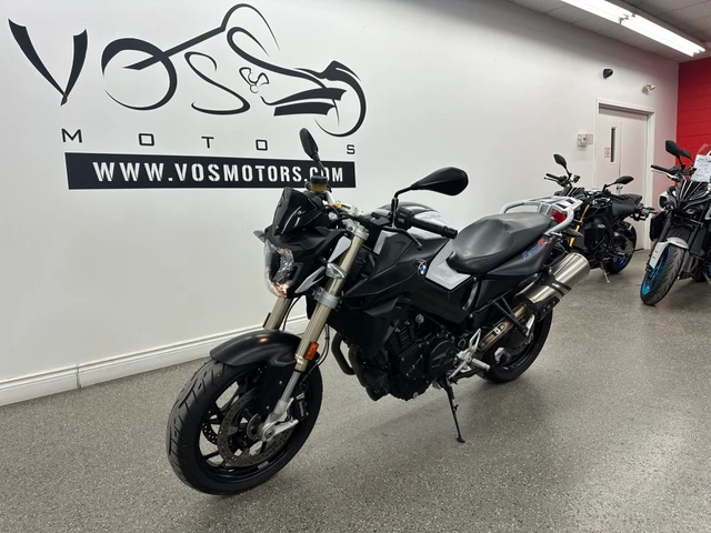 2016 BMW, 34 794 km, dovoz Kanada — foto 4 z 5