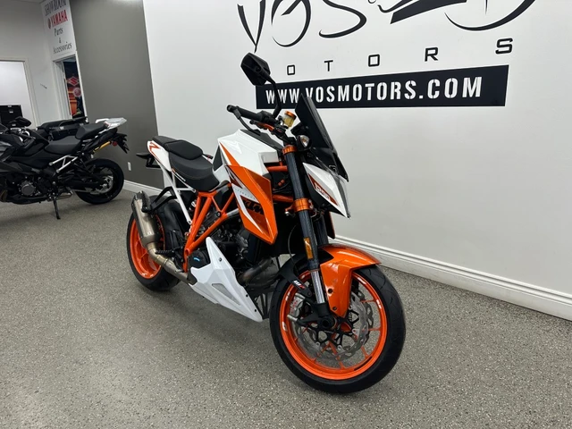 2016 KTM, 10 354 km, dovoz Kanada — foto 2 z 5