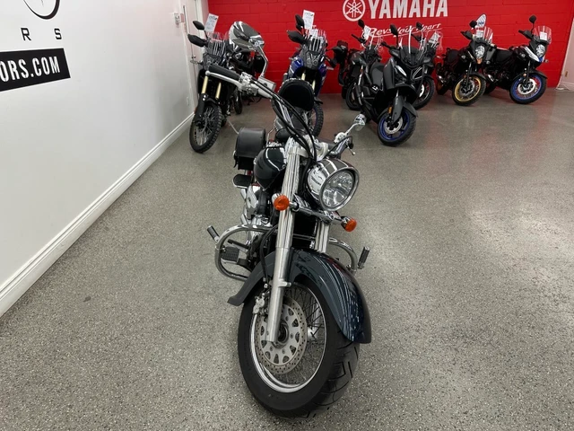 2006 Suzuki, 35 864 km, dovoz Kanada — foto 3 z 5