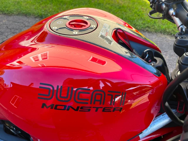 2015 Ducati, 19 724 km, dovoz Kanada — foto 5 z 5