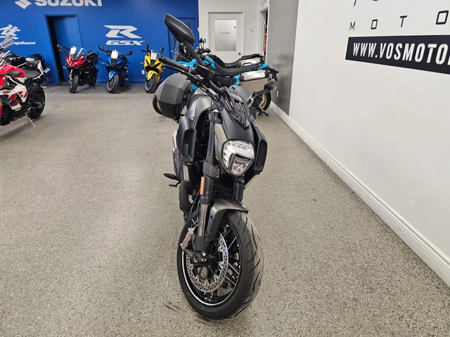 2018 Ducati, 2 704 km, dovoz Kanada — foto 3 z 5