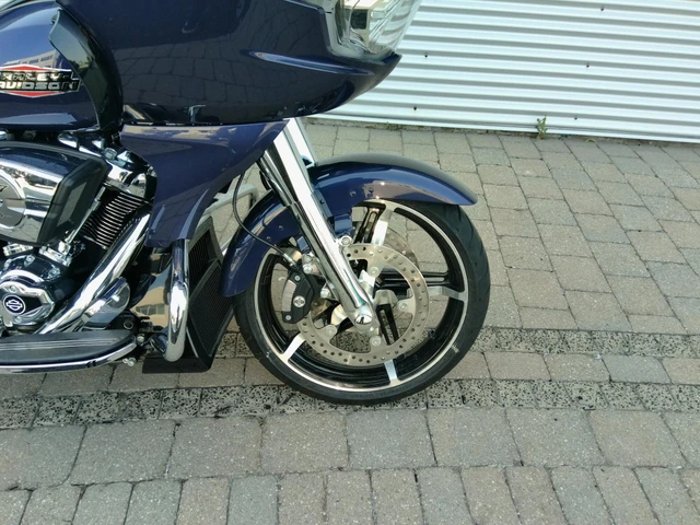 2026 Harley-Davidson, dovoz Kanada — foto 2 z 5