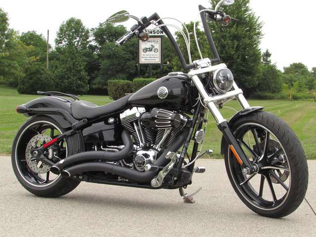 2013 Harley-Davidson, 18 000 km, dovoz Kanada — foto 2 z 5