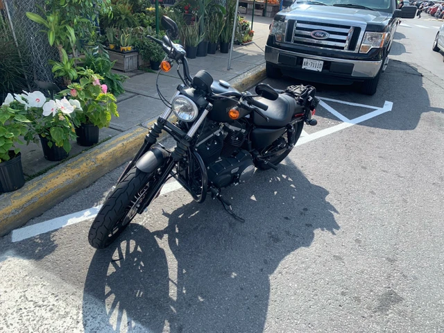 2015 Harley-Davidson, 2 500 km, dovoz Kanada — foto 2 z 5
