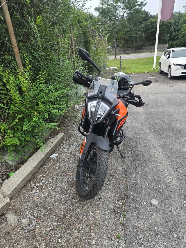 2023 KTM, dovoz Kanada — foto 2 z 2