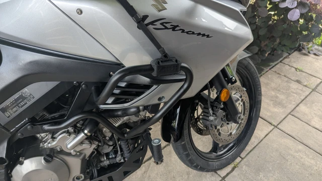2008 Suzuki, 76 227 km, dovoz Kanada — foto 2 z 5