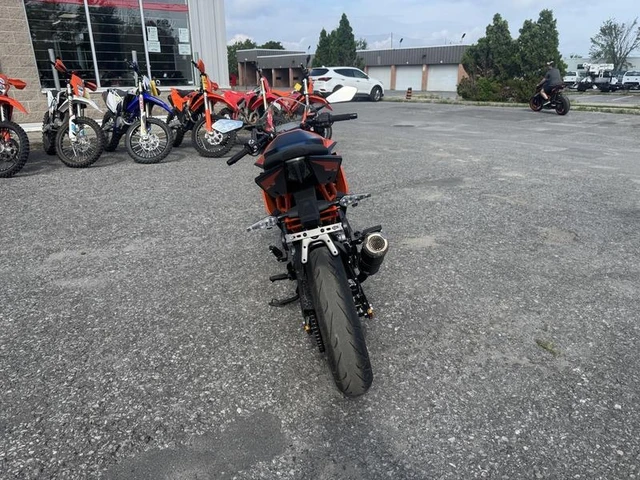 2022 KTM, 3 400 km, dovoz Kanada — foto 3 z 5