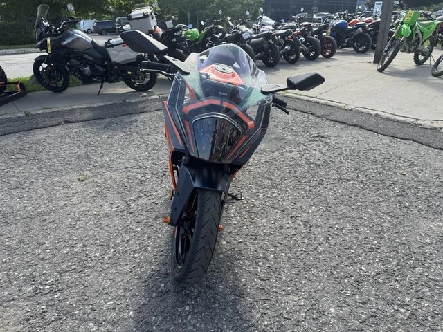 2022 KTM, 3 400 km, dovoz Kanada — foto 4 z 5