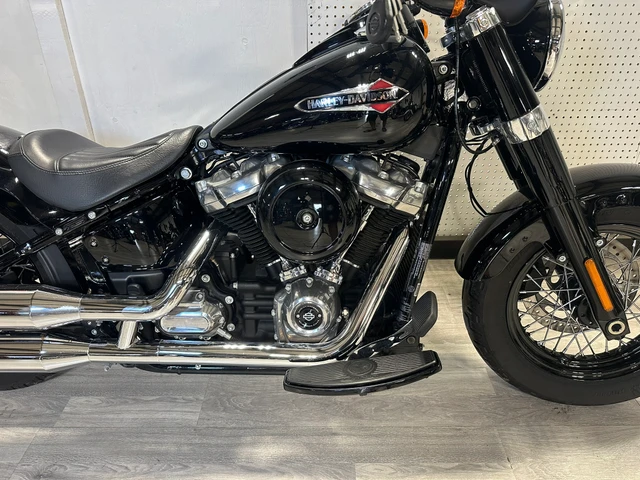 2021 Harley-Davidson, 8 317 km, dovoz Kanada — foto 3 z 5