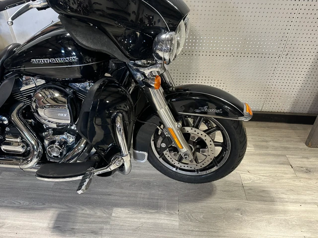 2014 Harley-Davidson, 44 235 km, dovoz Kanada — foto 4 z 5