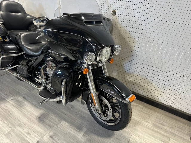 2014 Harley-Davidson, 44 235 km, dovoz Kanada — foto 5 z 5