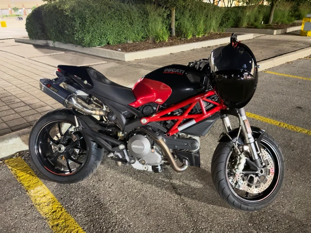 2014 Ducati, 20 000 km, dovoz Kanada — foto 2 z 5