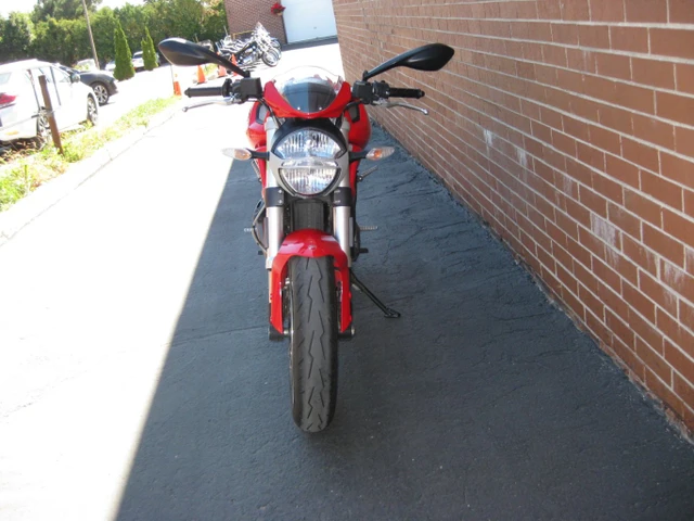 2014 Ducati, 26 566 km, dovoz Kanada — foto 4 z 5