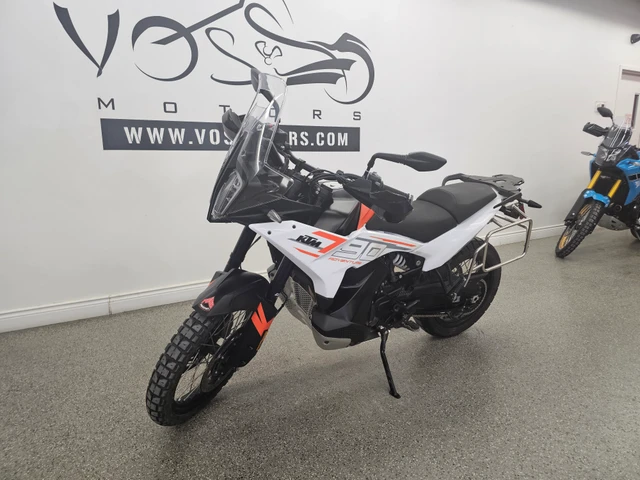 2024 KTM, 11 332 km, dovoz Kanada — foto 4 z 5