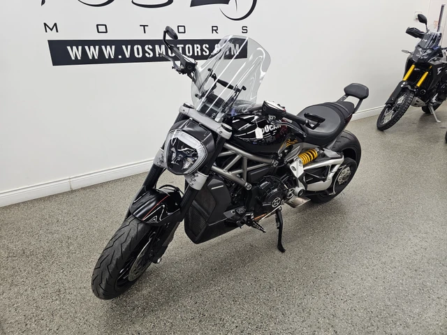 2016 Ducati, 25 919 km, dovoz Kanada — foto 4 z 5