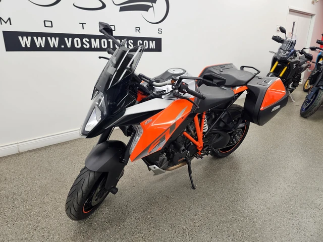 2016 KTM, 11 080 km, dovoz Kanada — foto 4 z 5
