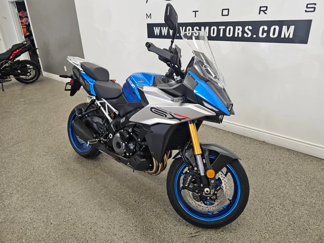 2025 Suzuki, 1 km, dovoz Kanada — foto 2 z 5