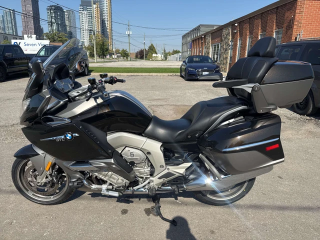 2016 BMW, 30 593 km, dovoz Kanada — foto 2 z 5