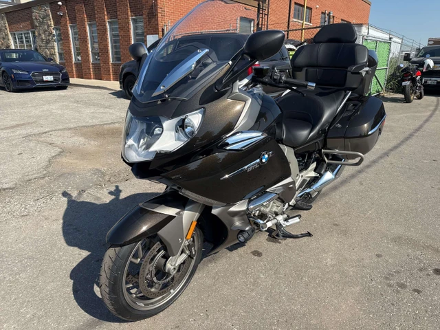 2016 BMW, 30 593 km, dovoz Kanada — foto 3 z 5