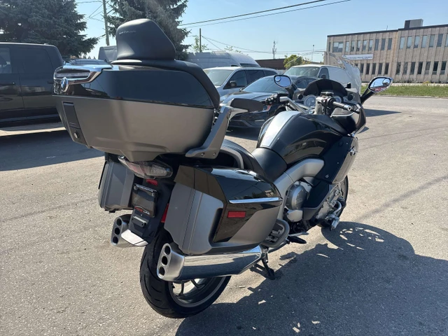 2016 BMW, 30 593 km, dovoz Kanada — foto 5 z 5