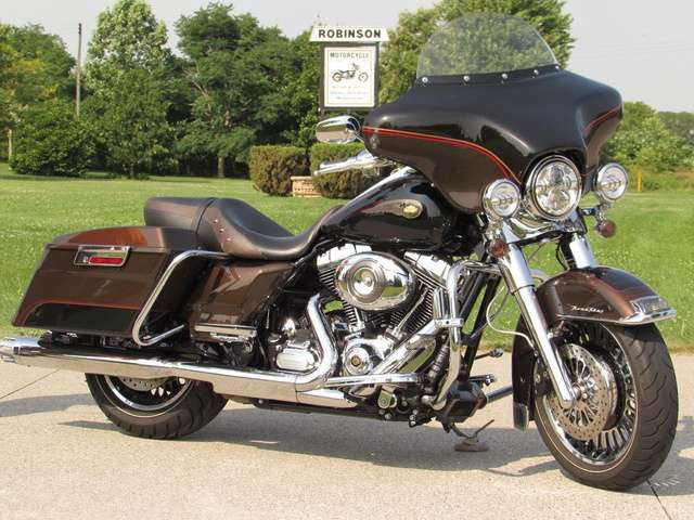 2013 Harley-Davidson, 26 000 km, dovoz Kanada — foto 2 z 5