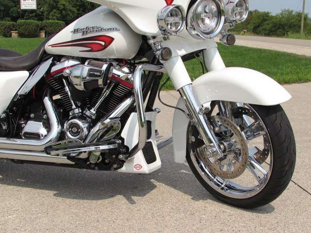 2017 Harley-Davidson, 59 000 km, dovoz Kanada — foto 4 z 5