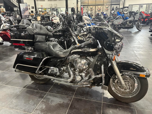 2003 Harley-Davidson, 37 248 km, dovoz Kanada — foto 2 z 5