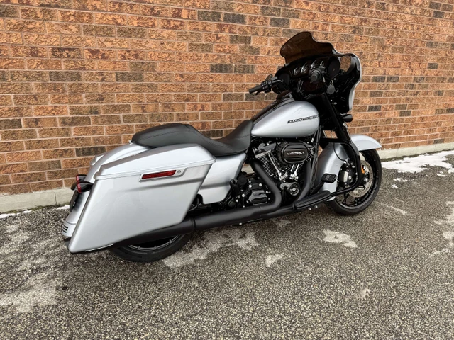 2019 Harley-Davidson, 5 000 km, dovoz Kanada — foto 3 z 5