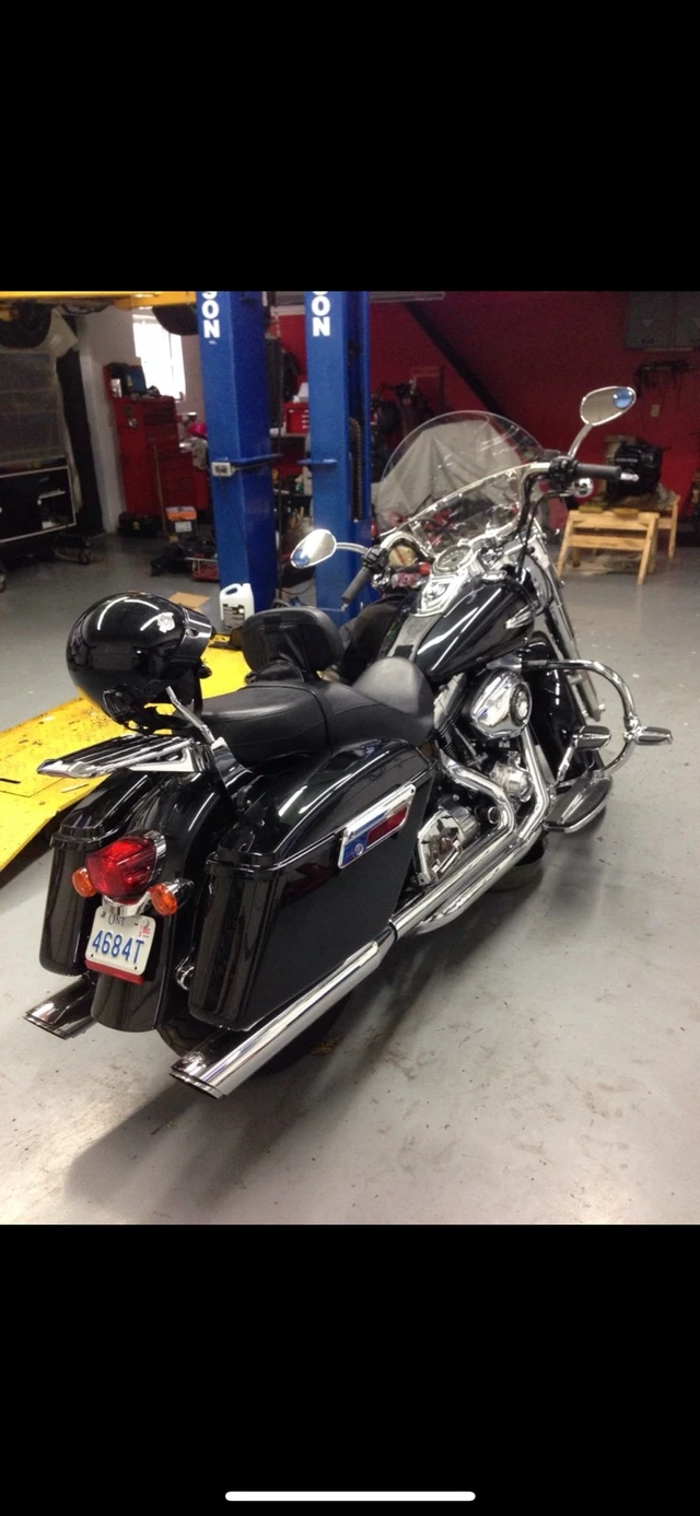 2012 Harley-Davidson, 30 000 km, dovoz Kanada — foto 3 z 5