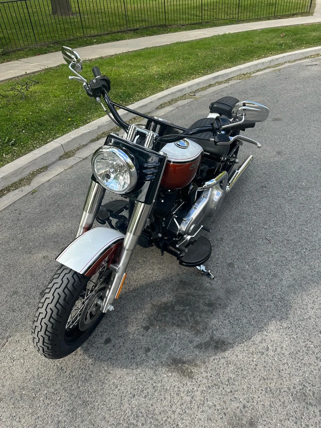 2016 Harley-Davidson, 3 914 km, dovoz Kanada — foto 4 z 5