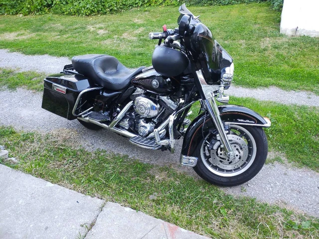 2000 Harley-Davidson, 98 555 km, dovoz Kanada — foto 4 z 5