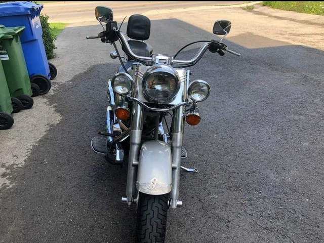 1990 Harley-Davidson, šedá, 6 000 km, dovoz Kanada — foto 3 z 4