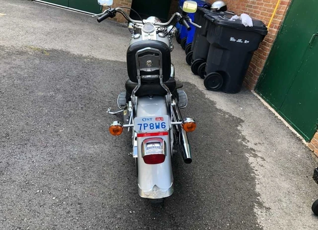 1990 Harley-Davidson, šedá, 6 000 km, dovoz Kanada — foto 4 z 4