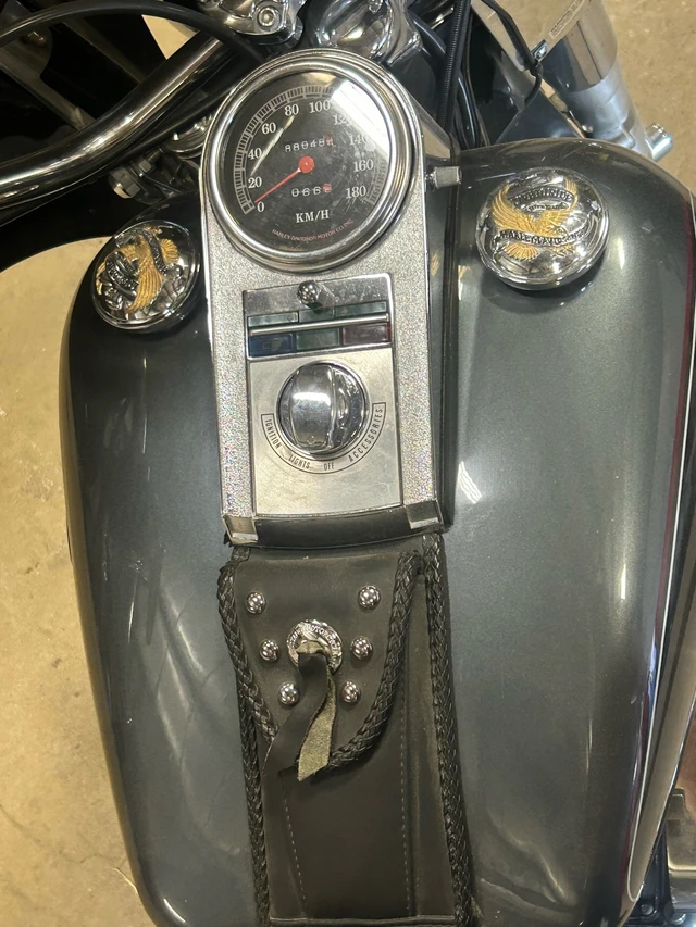 1995, 85 000 km, dovoz Kanada — foto 4 z 4
