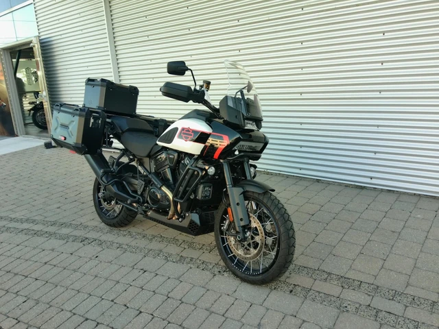 2026 Harley-Davidson, 12 km, dovoz Kanada — foto 2 z 5