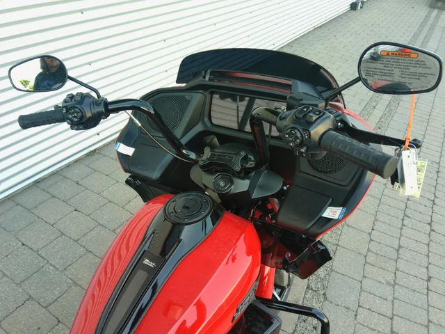 2026 Harley-Davidson, dovoz Kanada — foto 4 z 5
