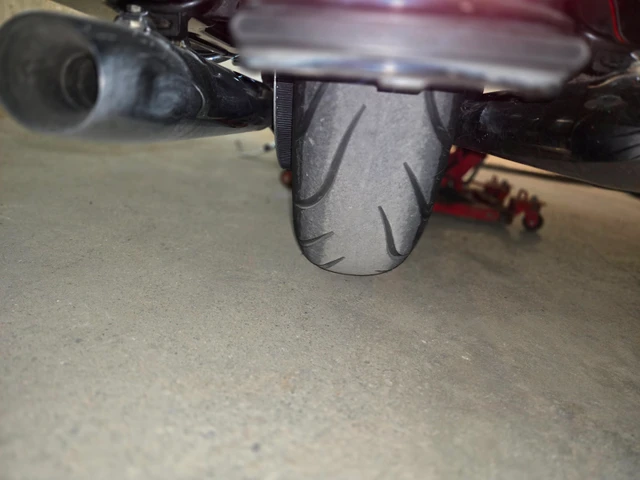 2009 Harley-Davidson, 103 000 km, dovoz Kanada — foto 4 z 5