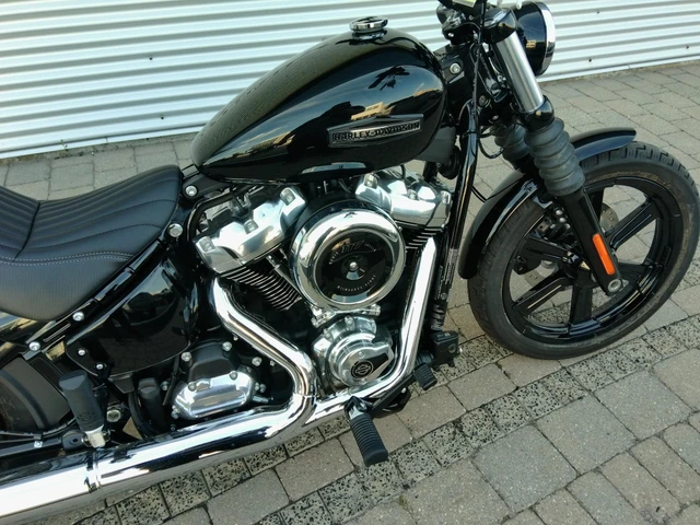 2026 Harley-Davidson, 10 km, dovoz Kanada — foto 2 z 5