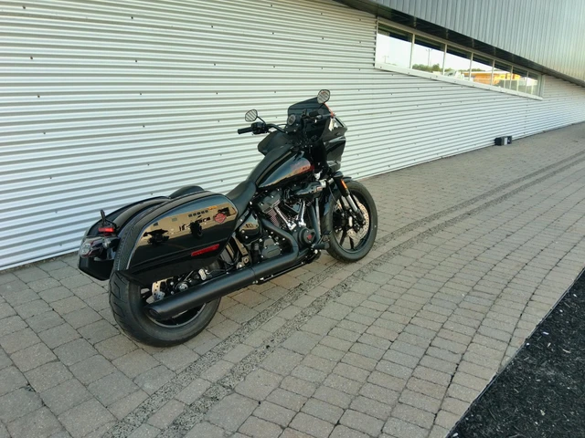 2026 Harley-Davidson, 10 km, dovoz Kanada — foto 3 z 5