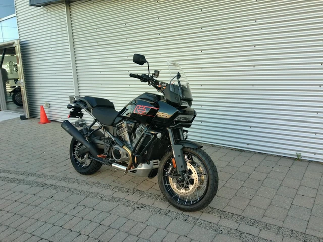 2026 Harley-Davidson, 10 km, dovoz Kanada — foto 2 z 5