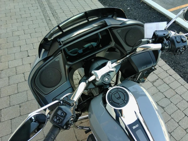 2026 Harley-Davidson, 8 km, dovoz Kanada — foto 4 z 5