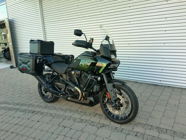 2026 Harley-Davidson, 2 km, dovoz Kanada — foto 2 z 5