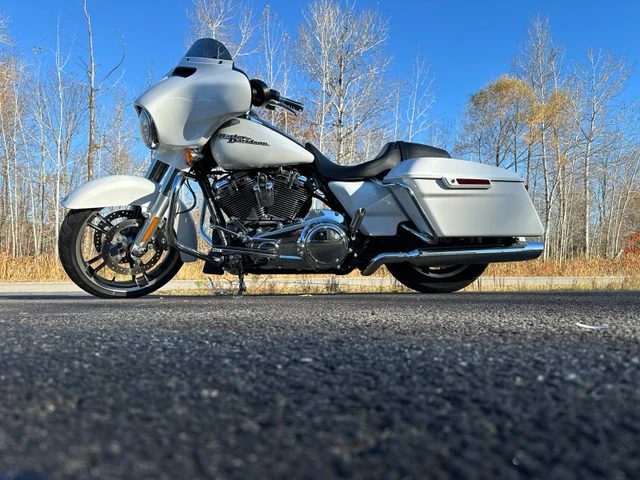 2017 Harley-Davidson, 46 889 km, dovoz Kanada — foto 2 z 5