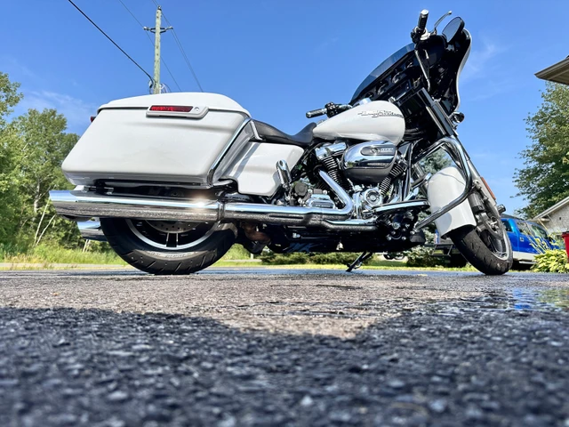 2017 Harley-Davidson, 46 889 km, dovoz Kanada — foto 4 z 5