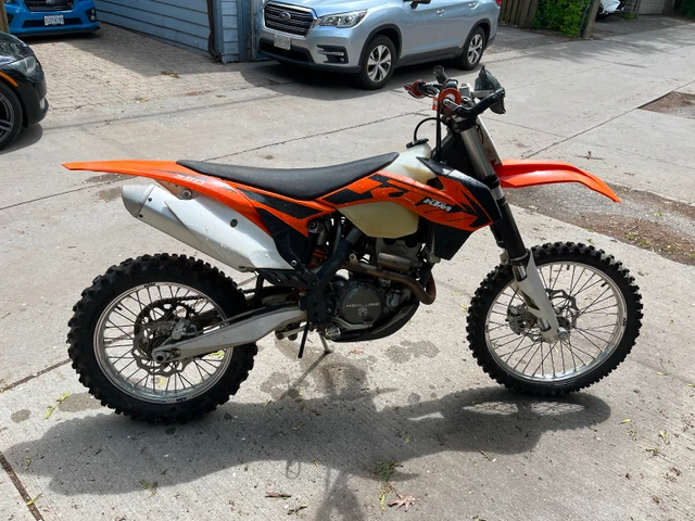 2013 KTM, dovoz Kanada — foto 3 z 5