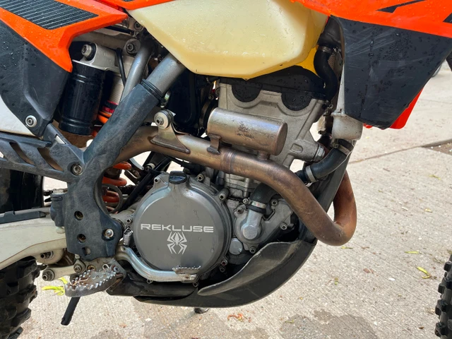 2013 KTM, dovoz Kanada — foto 4 z 5