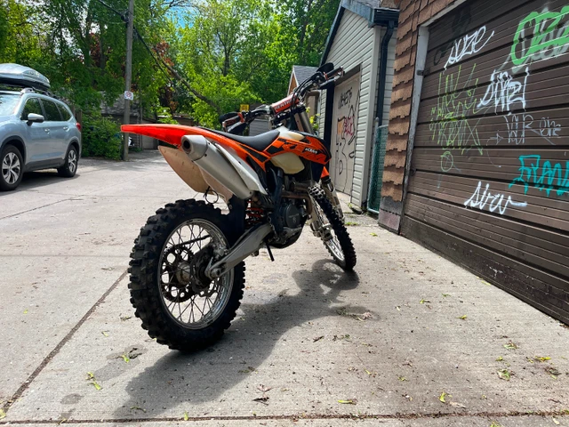 2013 KTM, dovoz Kanada — foto 5 z 5
