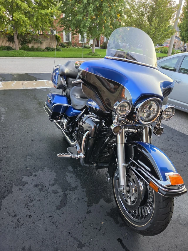 2010 Harley-Davidson, 75 898 km, dovoz Kanada — foto 2 z 5