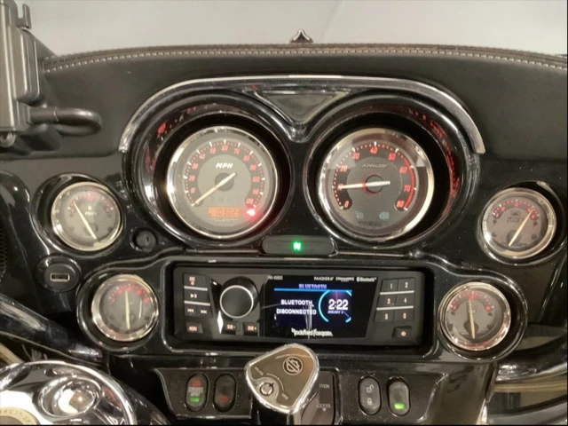 2013 Harley-Davidson, 165 799 km, dovoz Kanada — foto 4 z 5