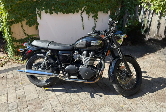 2015 Triumph, 7 076 km, dovoz Kanada — foto 2 z 5
